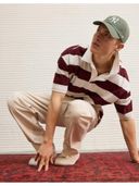 Maroon color option, Currently selected