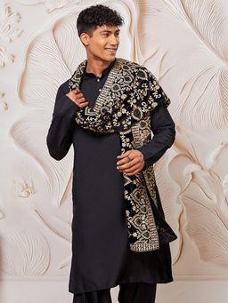 Vastramay - Black Solid Silk Blend Kurta With Dupatta