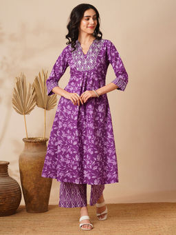FASHOR - Purple Ethnic Floral Printed Embroidered A-Line Pleated Kurta With Pant (Set Of 2)