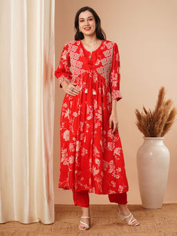 FASHOR - Red Floral Printed A-Line Pleated Kurta With Pant (Set Of 2)