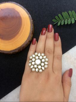 PAYA - Kundan And Pearl Round Ring