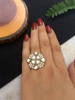 PAYA - Kundan And Pearl Ring