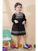 Black color option, Currently selected