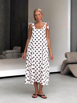 Outzidr - Women White Polyester Polka Dots Midi Dress