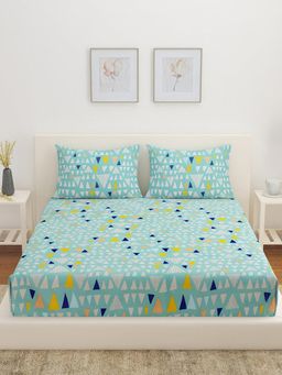 At Home by Nilkamal - Aurora Eden Geometric Polyester King Bedsheet with 2 Pillow Covers Green