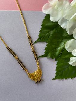 Digital Dress Room - Short Marathi Gold Mangalsutra with Black Beads Chain