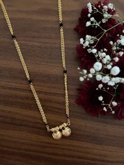 Digital Dress Room - Long South Indian Vati Mangalsutra with Crystal Black Beads