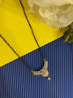 Digital Dress Room - Simple Short Gold Mangalsutra