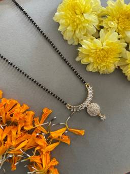 Digital Dress Room - Short Gold Diamond Mangalsutra with Vati Pendant & Crystal Beads
