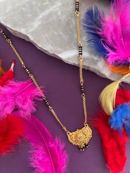 Digital Dress Room - Short Marathi Mangalsutra with Gold Pendant & Black Beads