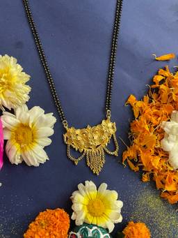 Digital Dress Room - Long Marathi Mangalsutra with Gold Flower Pendant & 2-Line Beads