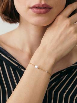 Palmonas - Regal Pearl Delicate Bracelet - Waterproof And Anti-Tarnish