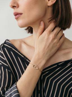 Palmonas - Bold Golden Circle Link Cuff Bracelet - Waterproof And Anti-Tarnish