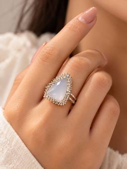 VIRAASI - Pear Shaped Halo Stone Ring
