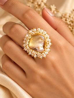 VIRAASI - Pearl Shell Gold Statement Ring