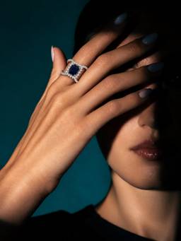 Niska - Midnight Blue Halo Silver Ad Stone Ring