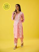 Pink color option, Currently selected