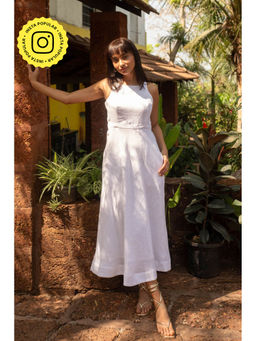 Creatures of Habit - Linen Cutaway Maxi Dress- Pearl White