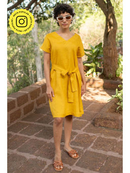 Creatures of Habit - Linen V Neck Shift Dress- Mustard