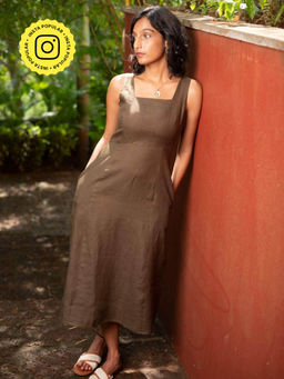 Creatures of Habit - Olive Green Linen Solid Midi Dress