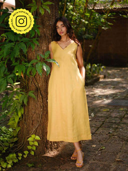 Creatures of Habit - Linen V Neck Midi Dress - Mustard