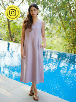 Creatures of Habit - Linen V Neck Midi Dress - Lavender