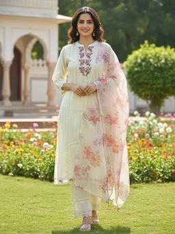 Autumnlane - Shabnam White Full Floral Work Kurta with Pant & Dupatta