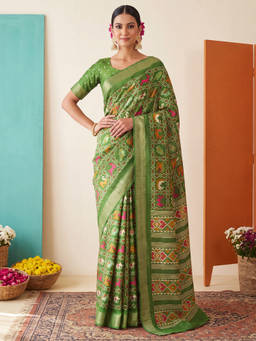 Akhilam - Women Green Handloom Silk Blend Saree with Unstitched Blouse