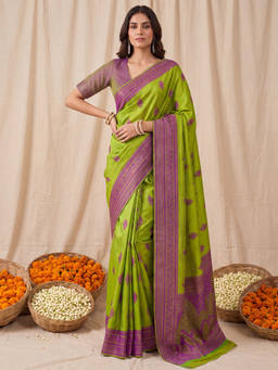 Akhilam - Women Green Handloom Kanjeevaram Saree with Unstitched Blouse
