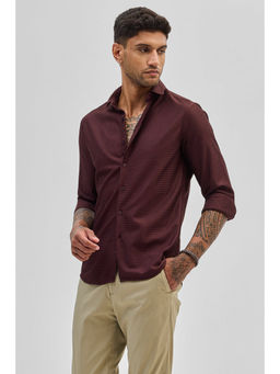 Snitch - Maroon Self Design Shirt