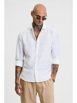 Snitch - White Solid Slim Fit Shirt