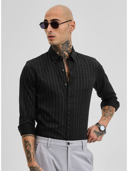 Snitch - Black Stripes Slim Fit Shirt
