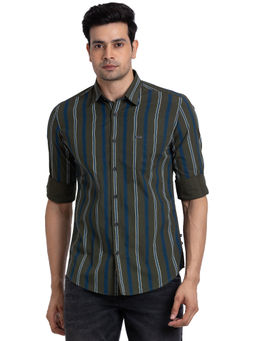 Parx - Men Slim Fit Cotton Stripes Green Casual Shirt