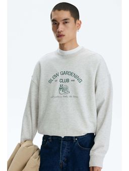 H&M - Men Grey Oversized Fit Printed Sweatshirt