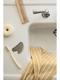 H&M - Yellow Striped guest towel