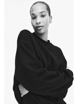 H&M - Women Black Oversized Sweatshirt