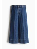 Blue color option, Currently selected