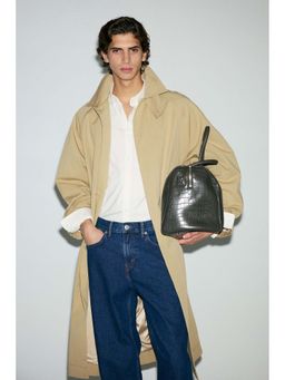 H&M - Men White Four-Way Stretch Regular Fit Shirt