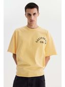 Yellow color option, Currently selected