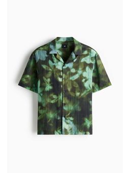 H&M - Men Green Regular Fit Resort Shirt