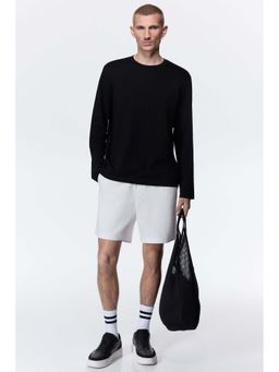 H&M - Men White Textured Jersey Shorts