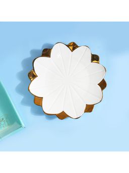Voncasa - White & Blue Scalloped Ceramic Lotus Platter