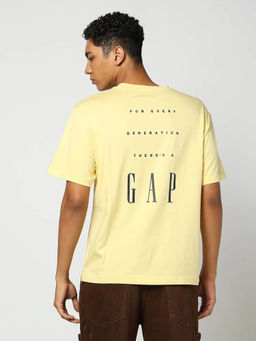 GAP - Mens Typography Crew Neck T-Shirt Yellow
