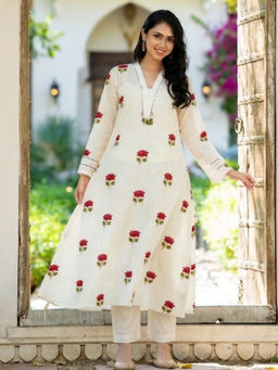 HOUSE OF JAMOTI - Red Embroidered Kurta Pant with Bustier