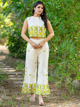 HOUSE OF JAMOTI - Off White Embroidered Co-Ord Set