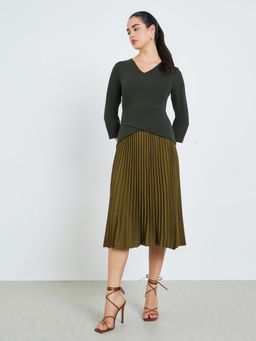 Styli - Olive Solid/Plain V-Neck Dress