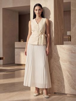 Arrow - White Solid/Plain V-Neck Co-ord Set