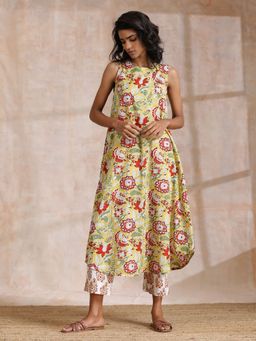 trueBrowns - Yellow Floral Block Print Cotton Sleeveless Kurta & Pant (Set of 2)