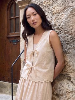 max - Women Schiffli Waistcoat Top