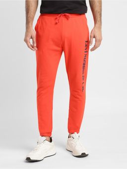 Levi's - Men Red Regular Joggers